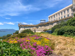 Затворът Алкатраз